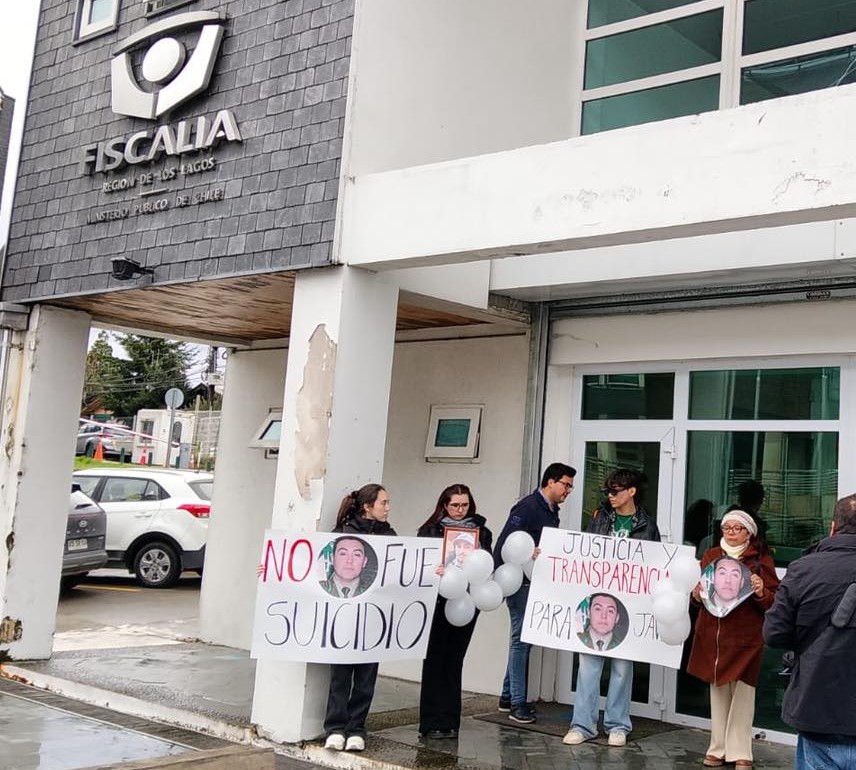 Familia de carabinero fallecido cuestionó a la Fiscalía de Los Lagos por filtraciones y falta de avances en la investigación